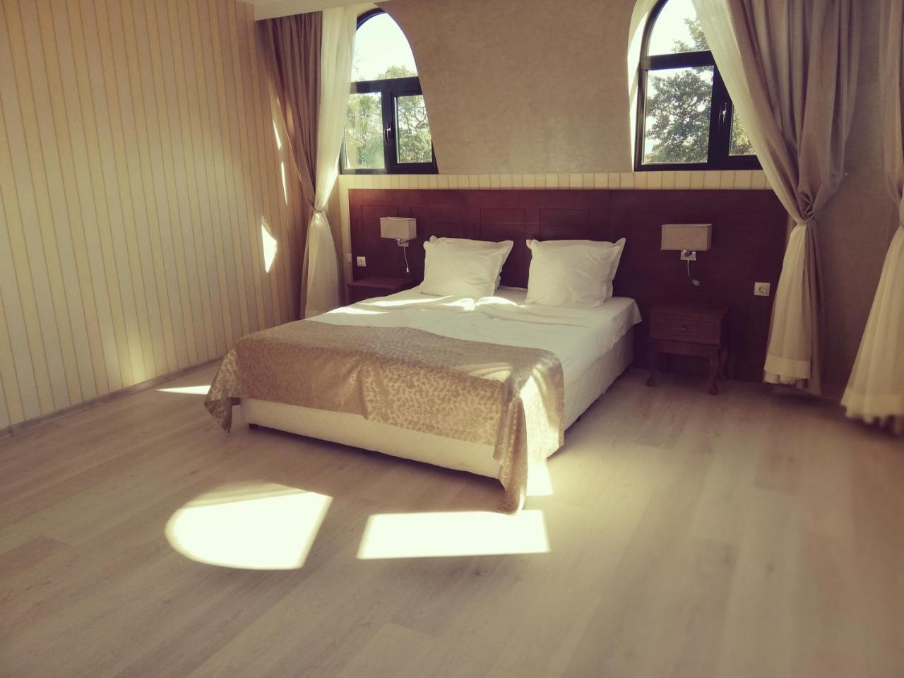 Hotel Plaza Бургас Экстерьер фото
