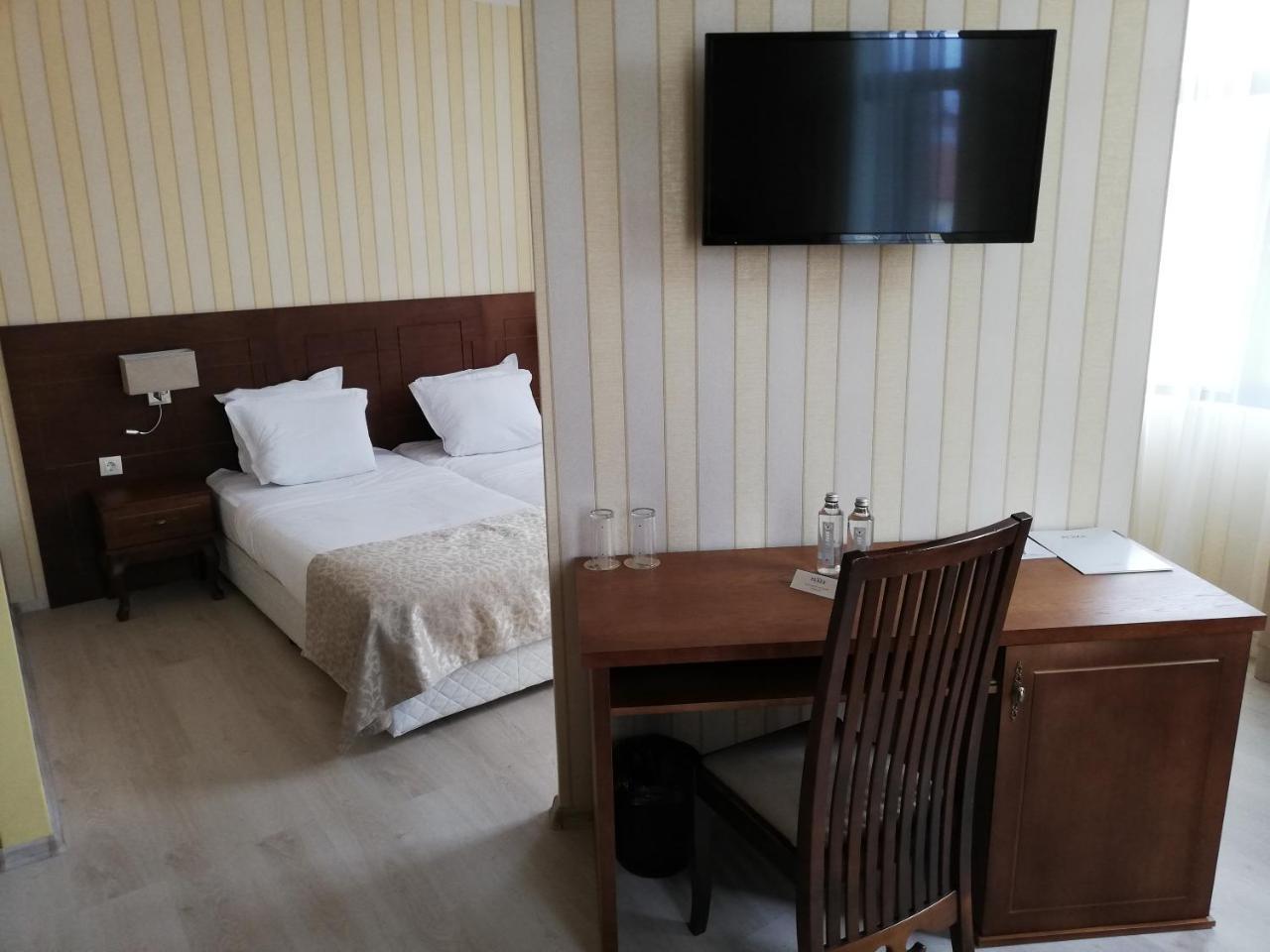 Hotel Plaza Бургас Экстерьер фото